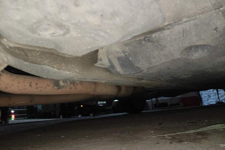 Used Toyota Reiz 2013 2.5V Supreme Edition Chassis Front Left