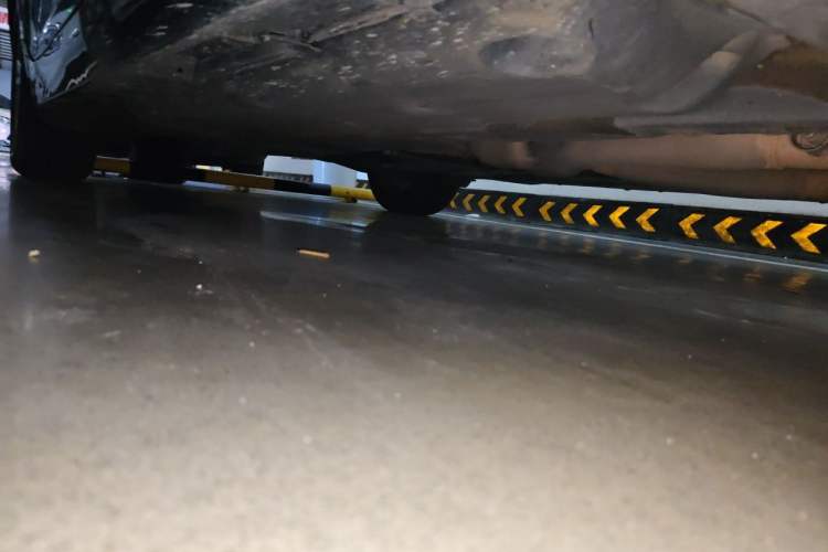 Used Toyota Reiz 2013 2.5S Elite Edition Chassis Front Right