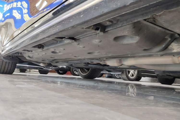 Used Toyota Reiz 2013 2.5V Shangrui Edition Chassis Front Right