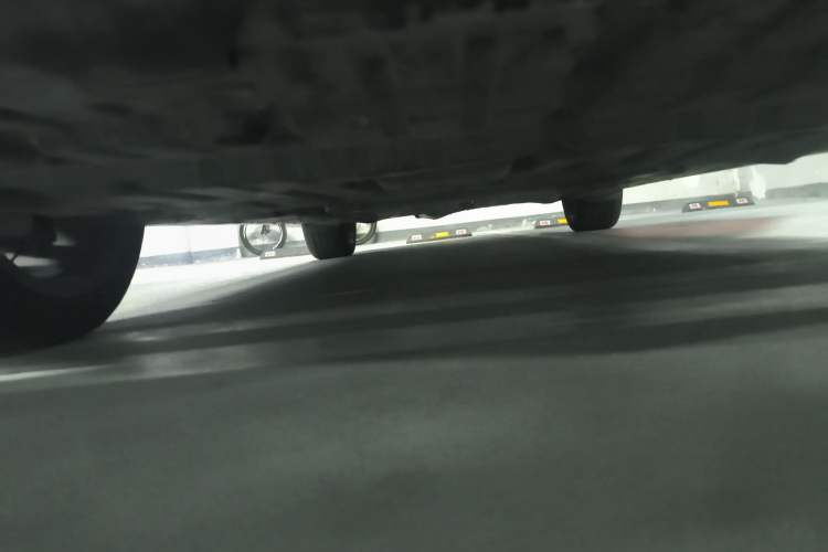 Used Toyota Reiz 2013 2.5V Shangrui Edition Chassis Front