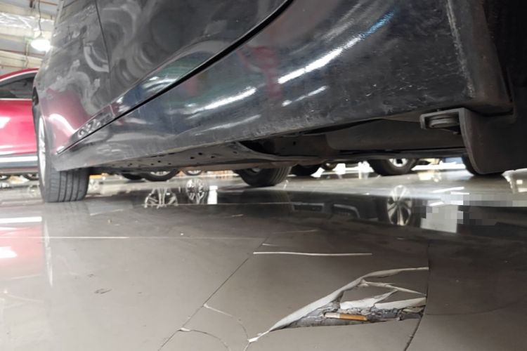 Used Toyota Reiz 2013 2.5V Elite Edition Chassis Rear Left