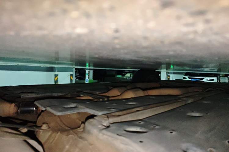 Used Toyota Reiz 2013 2.5V Elite Edition Chassis Rear Left