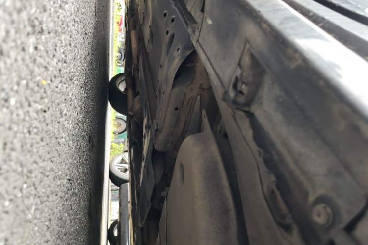 Used Toyota Reiz 2013 2.5V Elite Edition Chassis Rear Left