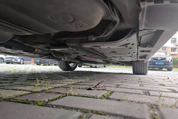 Used Toyota Reiz 2013 2.5V Shangrui Navigation Edition Chassis Rear Right