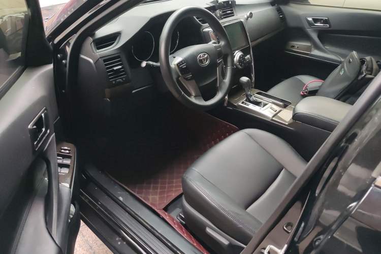Used Toyota Reiz 2013 2.5S Elite Edition Driver Seat