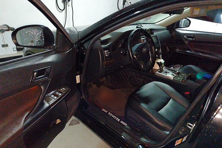 Used Toyota Reiz 2013 2.5V Elite Edition Driver Seat