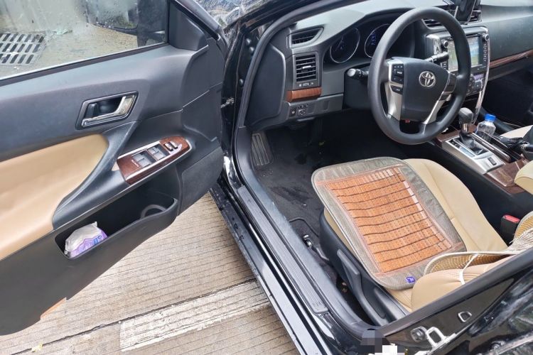 Used Toyota Reiz 2013 2.5S Elite Edition Driver Seat