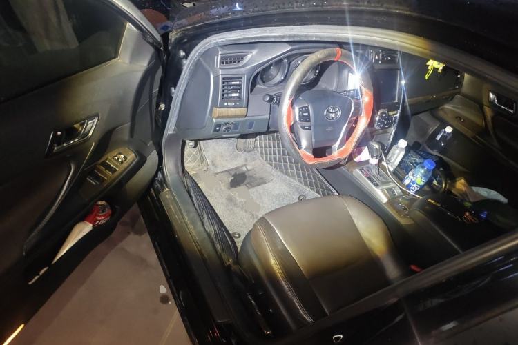 Used Toyota Reiz 2013 2.5V Elite Edition Driver Seat