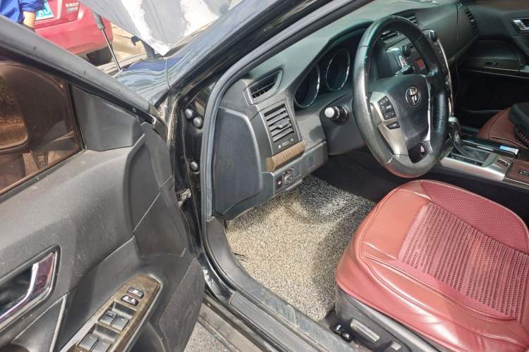 Used Toyota Reiz 2013 2.5V Elite Edition Driver Seat