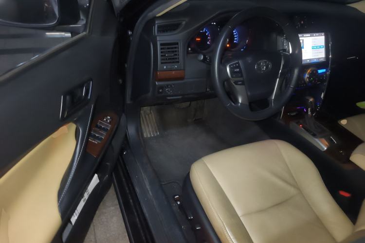Used Toyota Reiz 2013 2.5V Elite Edition Driver Seat