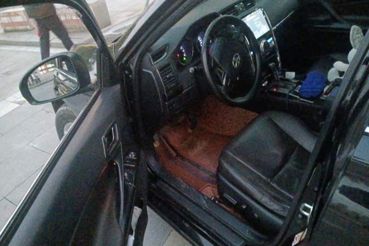 Used Toyota Reiz 2013 2.5V Elite Edition Driver Seat