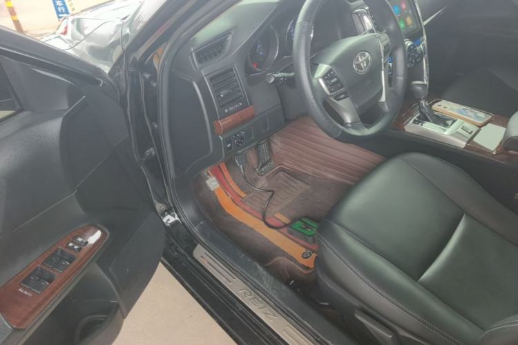 Used Toyota Reiz 2013 2.5S Elite Edition Driver Seat
