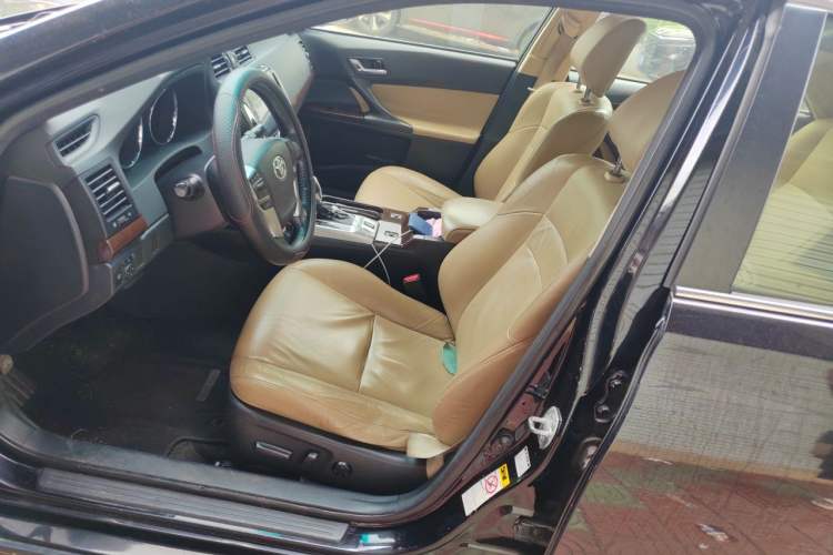 Used Toyota Reiz 2013 2.5V Elite Edition Driver Seat