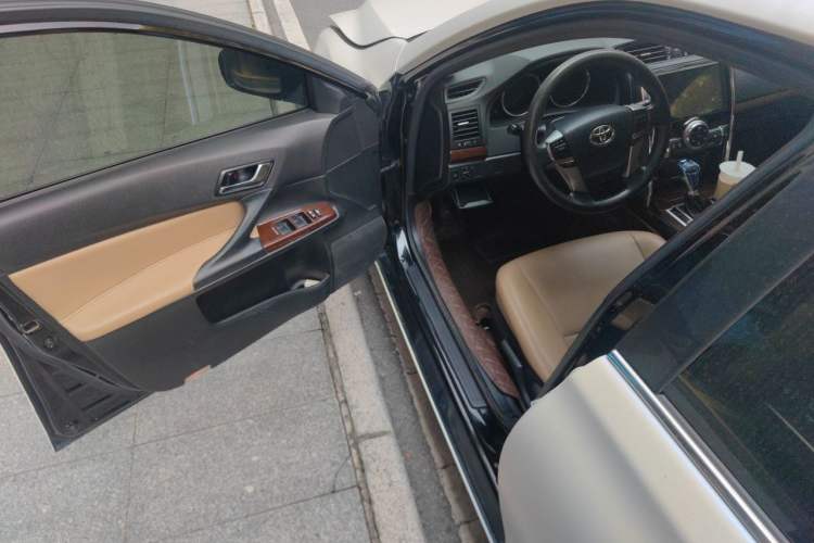 Used Toyota Reiz 2013 2.5S Elite Edition Driver Seat