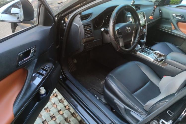 Used Toyota Reiz 2013 2.5S Elite Edition Driver Seat