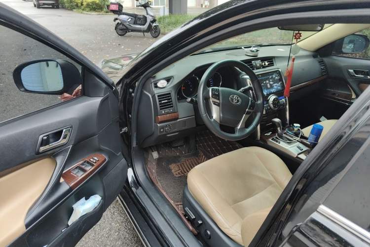 Used Toyota Reiz 2013 2.5V Shangrui Navigation Edition Driver Seat