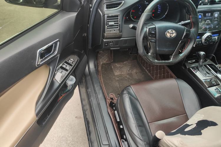 Used Toyota Reiz 2013 2.5V Elite Edition Driver Seat
