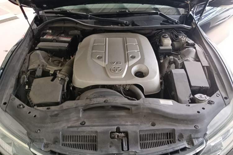 Used Toyota Reiz 2013 2.5V Shangrui Edition Engine Bay