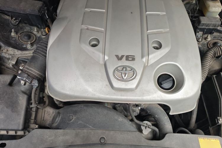 Used Toyota Reiz 2013 2.5V Shangrui Edition Engine Bay