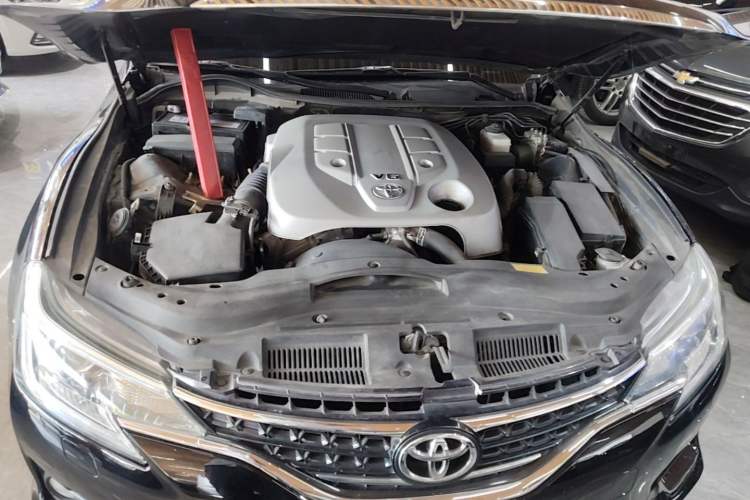 Used Toyota Reiz 2013 2.5V Shangrui Edition Engine Bay