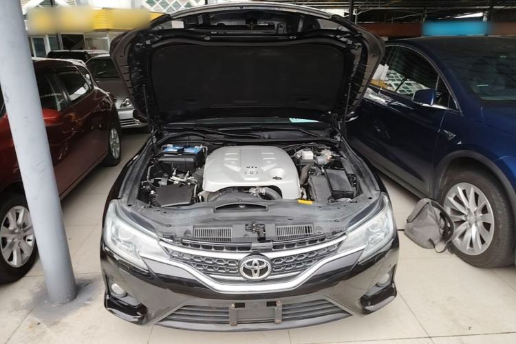 Used Toyota Reiz 2013 2.5V Elite Edition Engine Bay