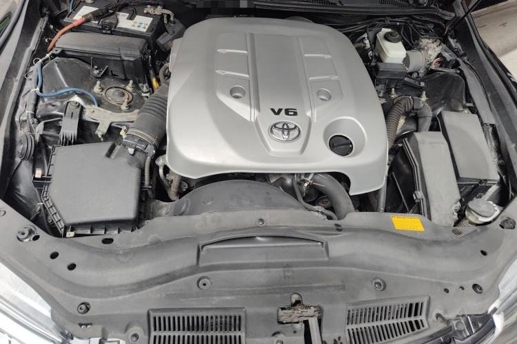 Used Toyota Reiz 2013 2.5V Shangrui Edition Engine Bay