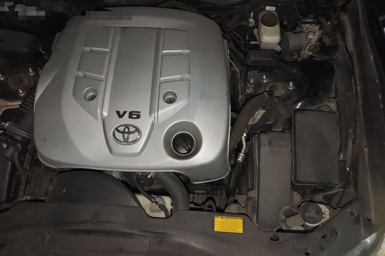 Used Toyota Reiz 2013 2.5V Elite Edition Engine Bay Left
