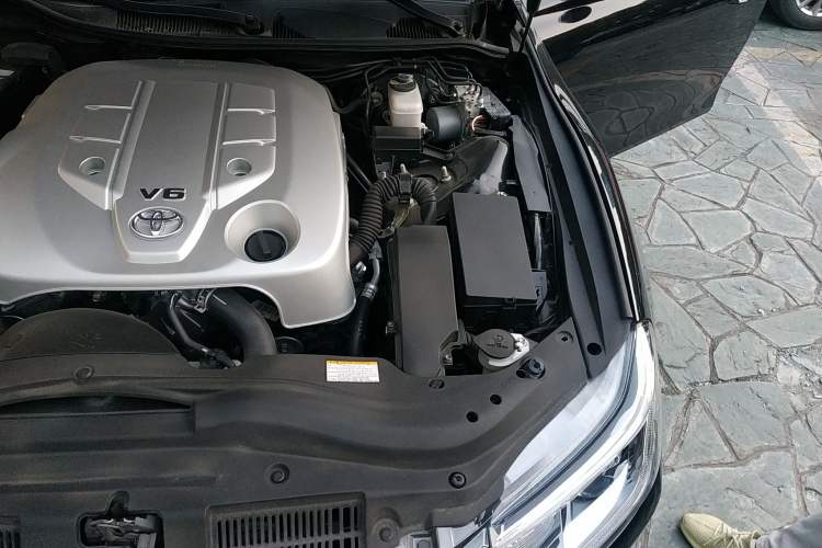 Used Toyota Reiz 2013 2.5V Shangrui Edition Engine Bay Left
