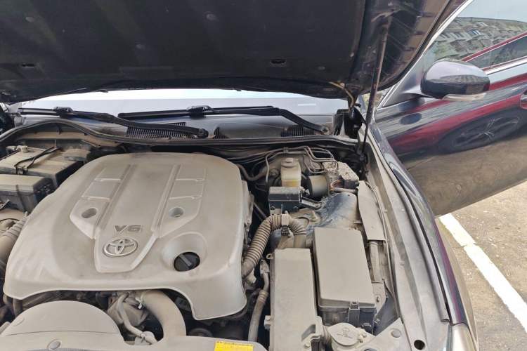 Used Toyota Reiz 2013 2.5V Shangrui Edition Engine Bay Left