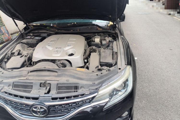 Used Toyota Reiz 2013 2.5S Elite Edition Engine Bay Left