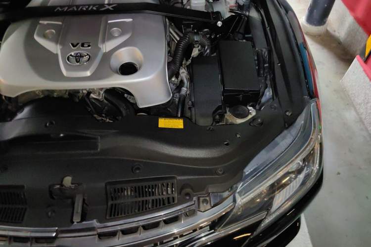 Used Toyota Reiz 2013 2.5V Shangrui Edition Engine Bay Left