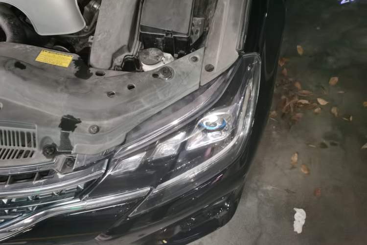 Used Toyota Reiz 2013 2.5V Shangrui Edition Engine Bay Left