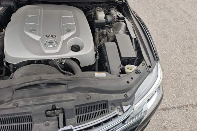 Used Toyota Reiz 2013 2.5V Shangrui Edition Engine Bay Left