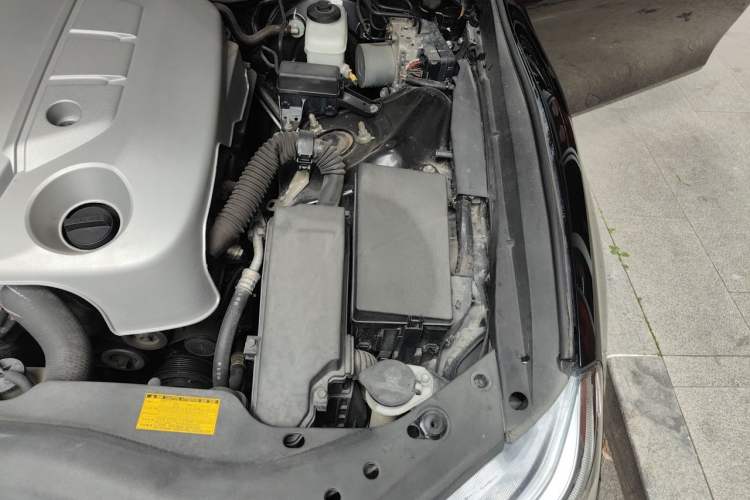 Used Toyota Reiz 2013 2.5V Shangrui Edition Engine Bay Left