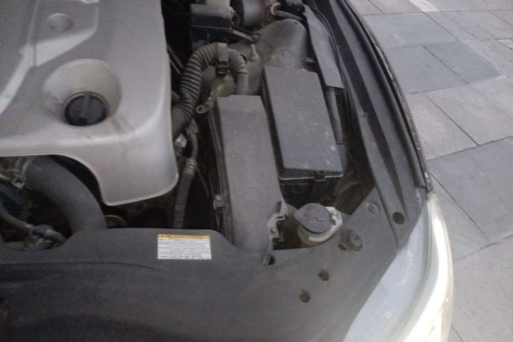 Used Toyota Reiz 2013 2.5V Elite Edition Engine Bay Left
