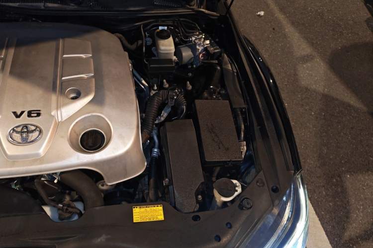 Used Toyota Reiz 2013 2.5V Shangrui Edition Engine Bay Left