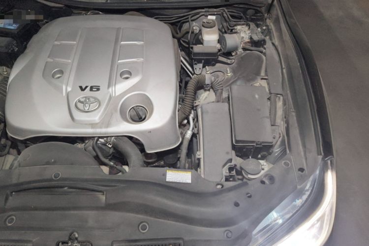 Used Toyota Reiz 2013 2.5V Shangrui Edition Engine Bay Left