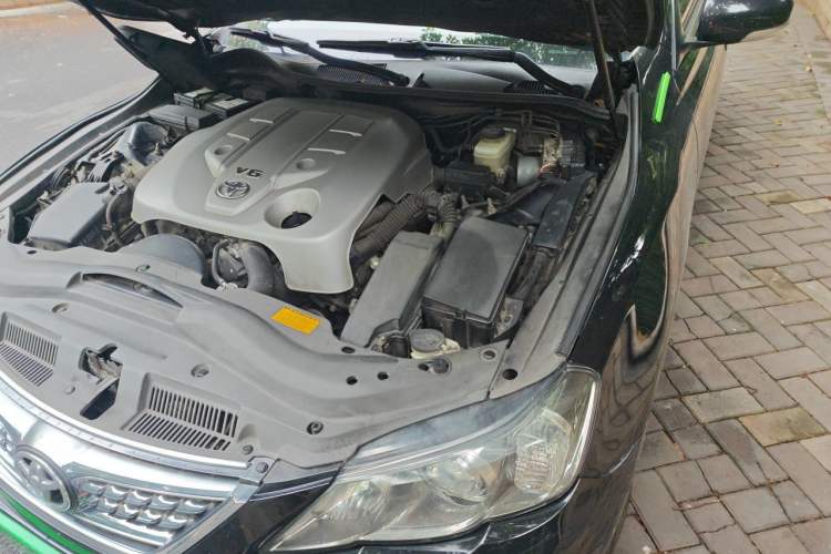 Used Toyota Reiz 2013 2.5V Shangrui Edition Engine Bay Left