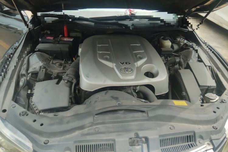 Used Toyota Reiz 2013 2.5V Elite Edition Engine Bay