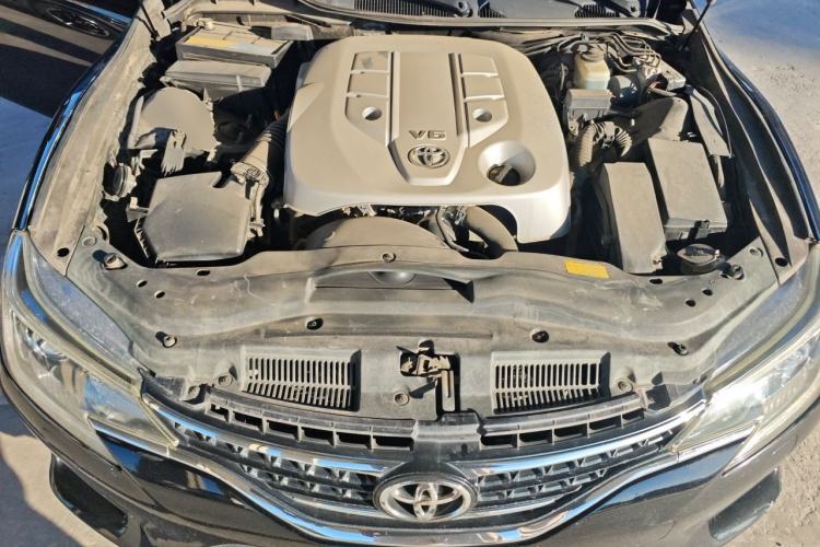 Used Toyota Reiz 2013 2.5V Shangrui Edition Engine Bay