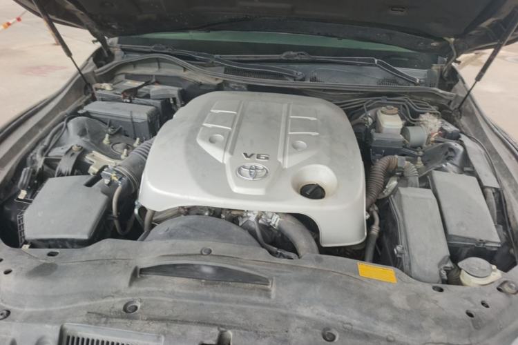 Used Toyota Reiz 2013 2.5S Elite Edition Engine Bay