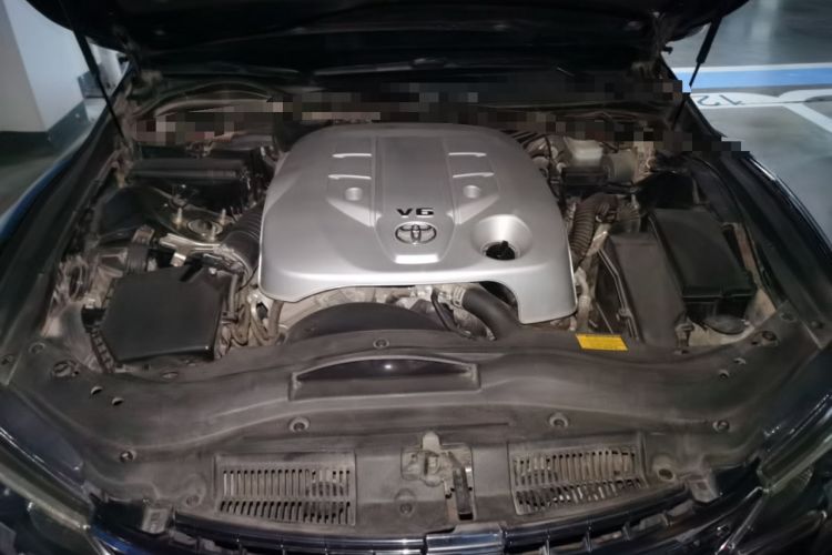Used Toyota Reiz 2013 2.5V Supreme Edition Engine Bay