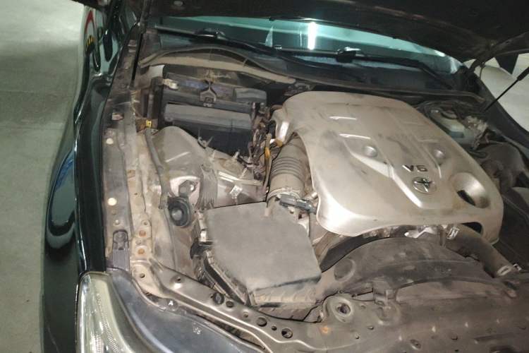 Used Toyota Reiz 2013 2.5V Shangrui Edition Engine Bay Right