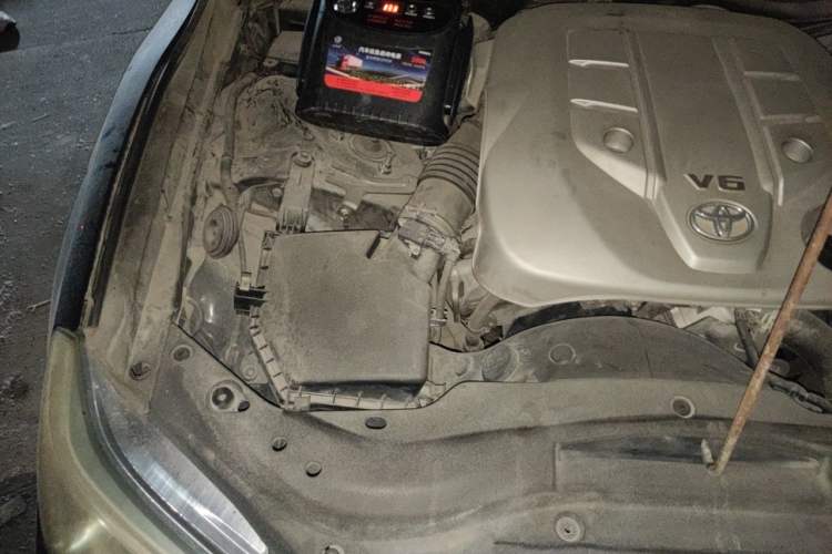 Used Toyota Reiz 2013 2.5V Supreme Edition Engine Bay Right