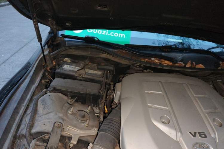Used Toyota Reiz 2013 2.5S Elite Edition Engine Bay Right