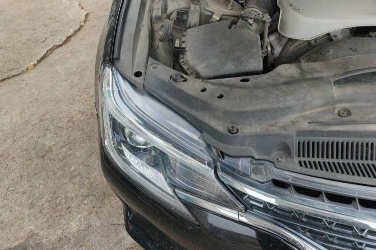 Used Toyota Reiz 2013 2.5V Shangrui Edition Engine Bay Right