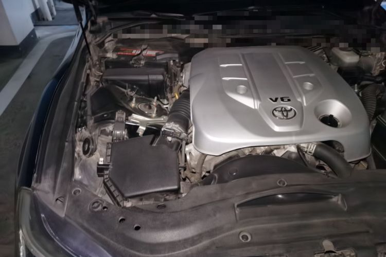 Used Toyota Reiz 2013 2.5V Supreme Edition Engine Bay Right