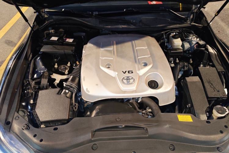 Used Toyota Reiz 2013 2.5V Shangrui Edition Engine Bay