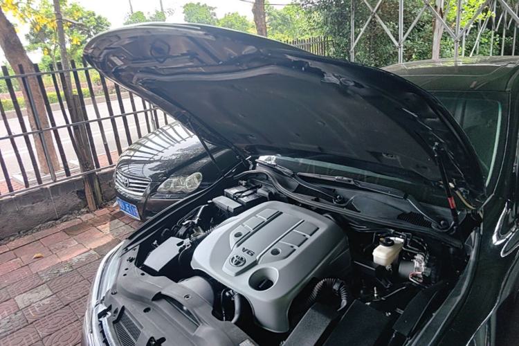 Used Toyota Reiz 2013 2.5V Shangrui Edition Engine Bay