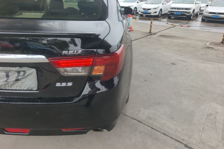Used Toyota Reiz 2013 2.5S Elite Edition Exterior 3